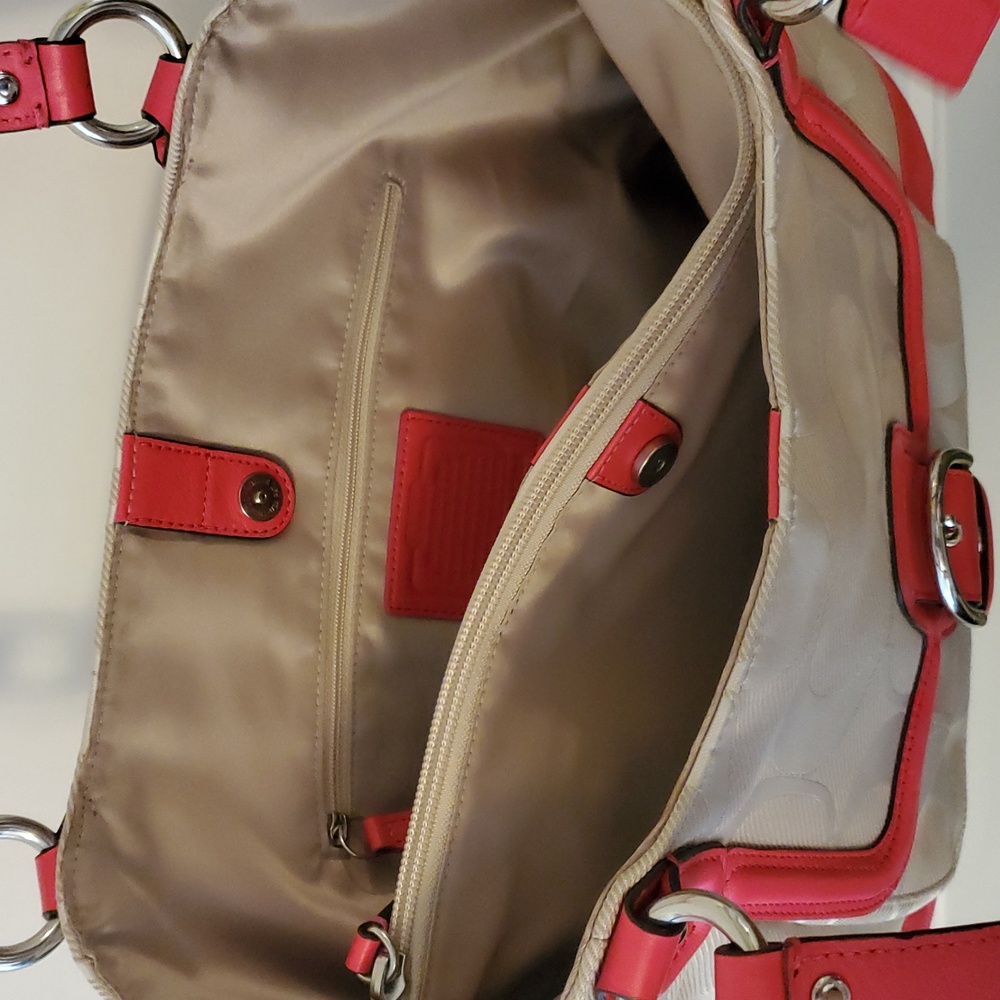 Coach Campbell Signature Belle Carryall Tote – Khaki & Pomegranate Pink Leather - Picture 8 of 10